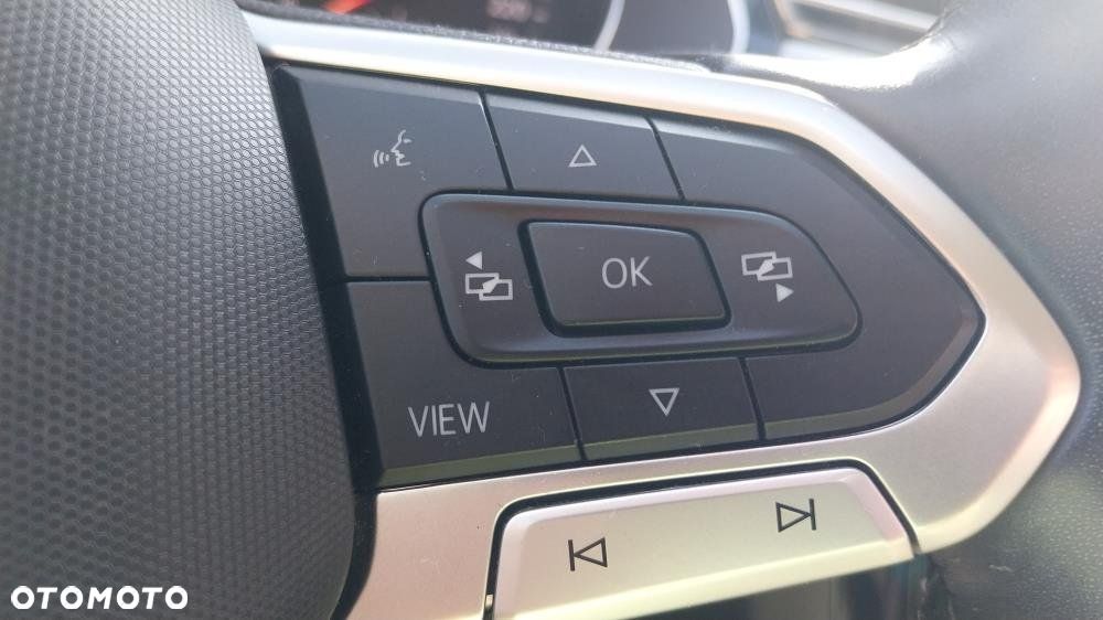 Volkswagen Passat - 22