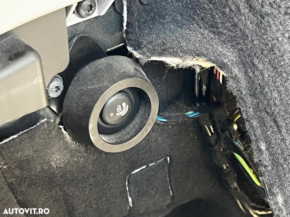 BMW Seria 3 320d DPF - 10