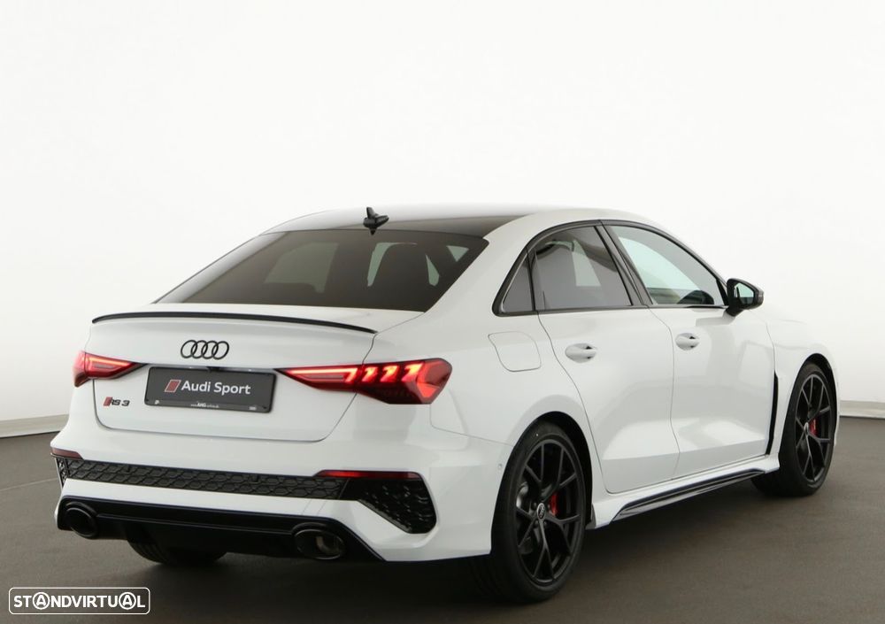 Audi RS3 Limousine - 6
