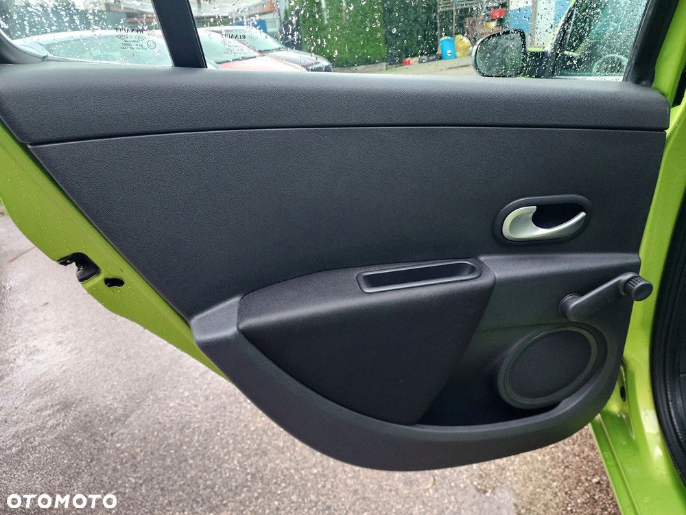 Renault Clio 1.2 TCE Alize - 36