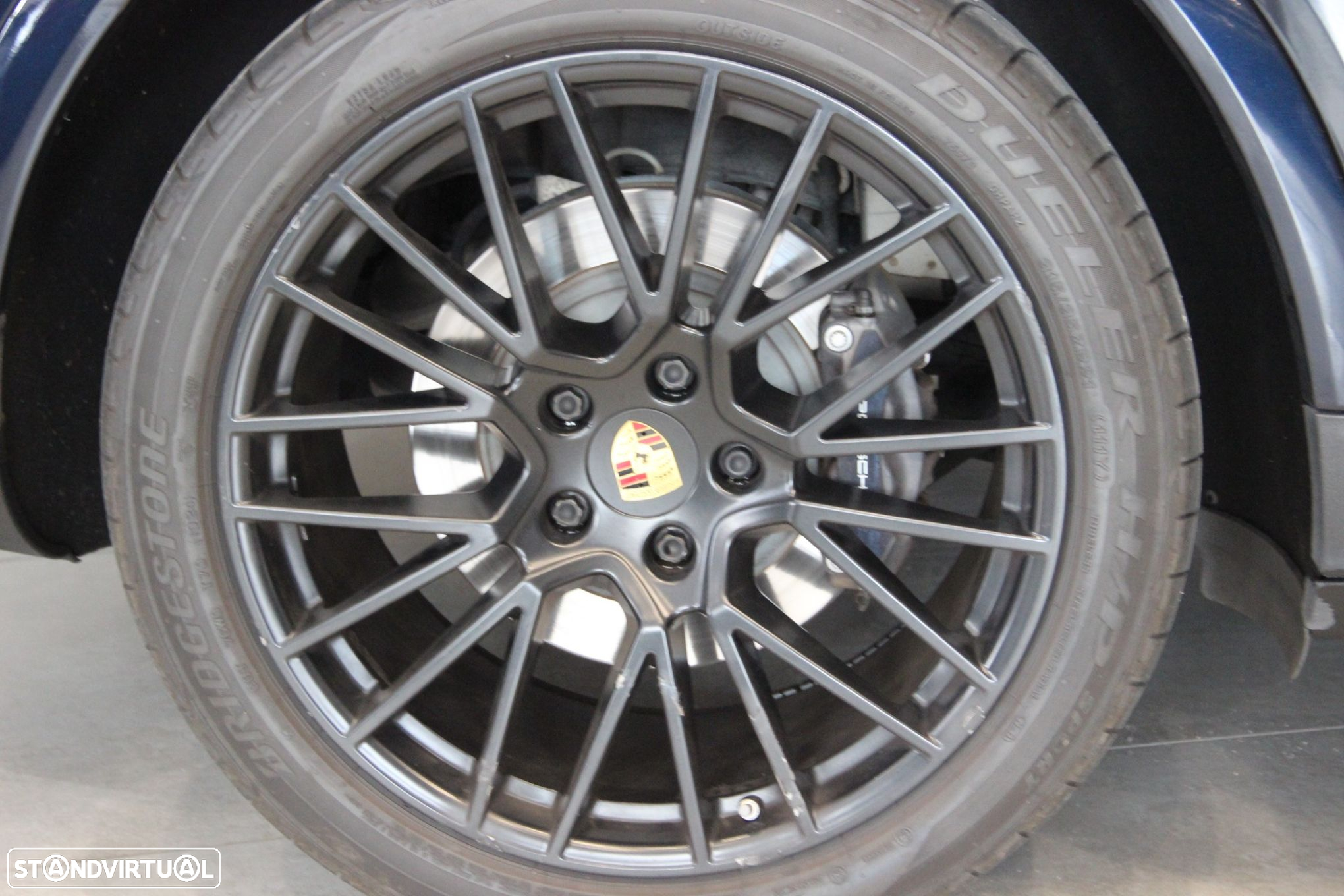 Porsche Cayenne E-Hybrid Platinum Edition - 18