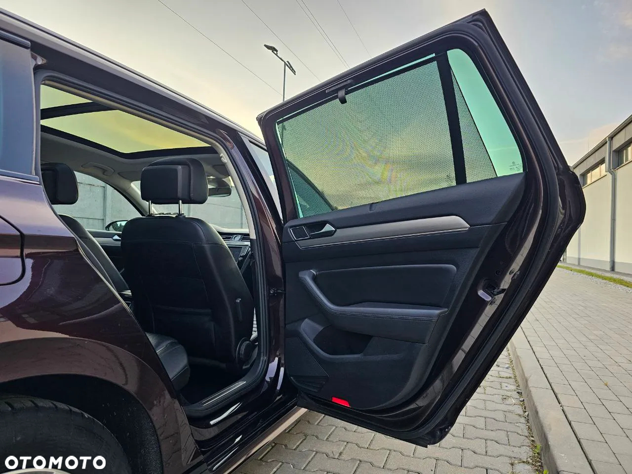 Volkswagen Passat - 14