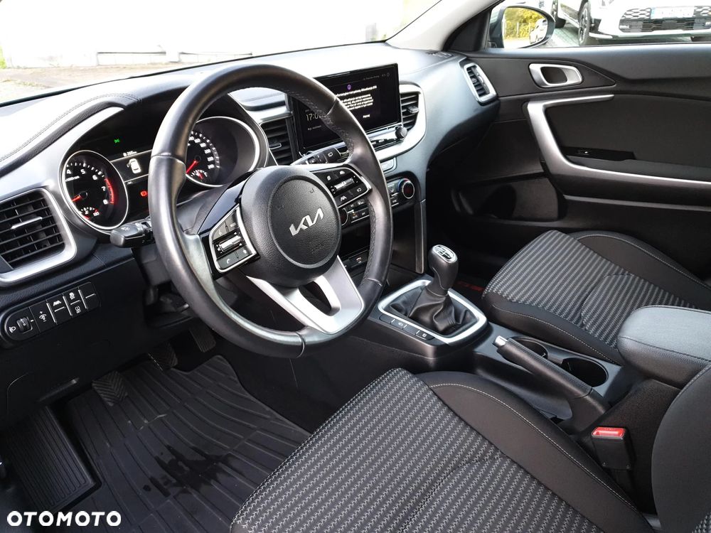 Kia Ceed 1.5 T-GDI M - 9