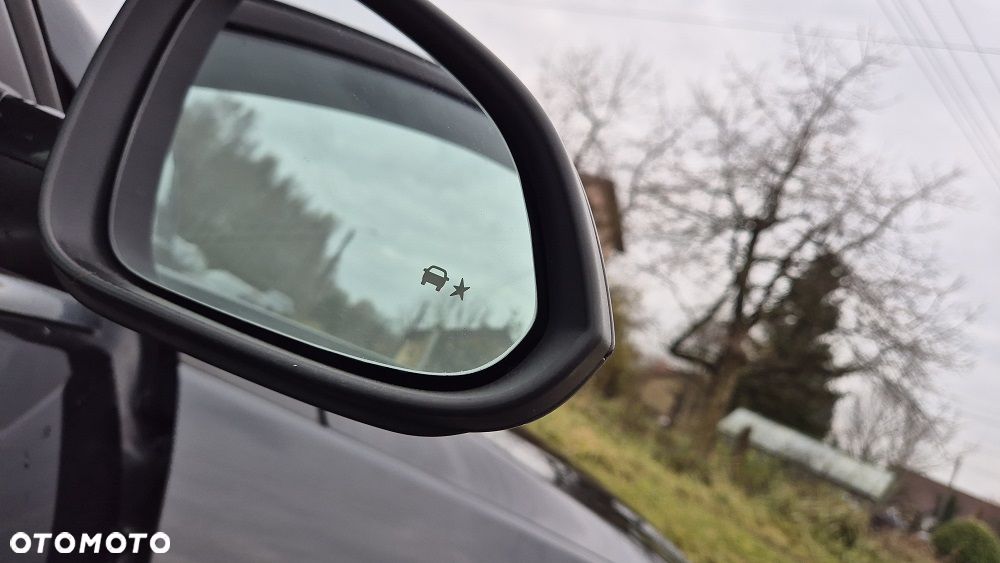 Opel Insignia 1.4 T Cosmo S&S - 11