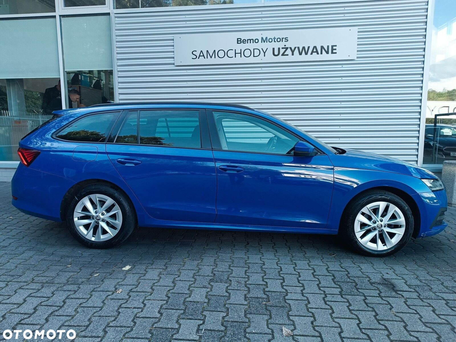 Skoda Octavia 2.0 TDI Ambition DSG - 8