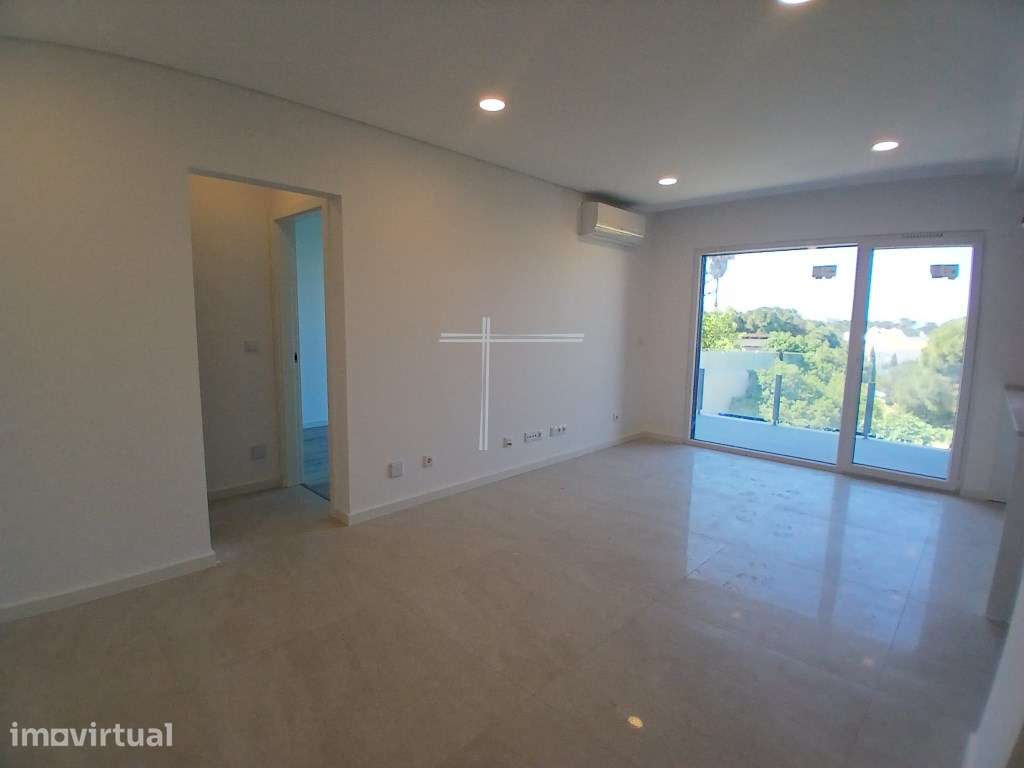 Apartamento T1, com parqueamento para 1 carro e arrecadação - Quint... - Grande imagem: 3/18