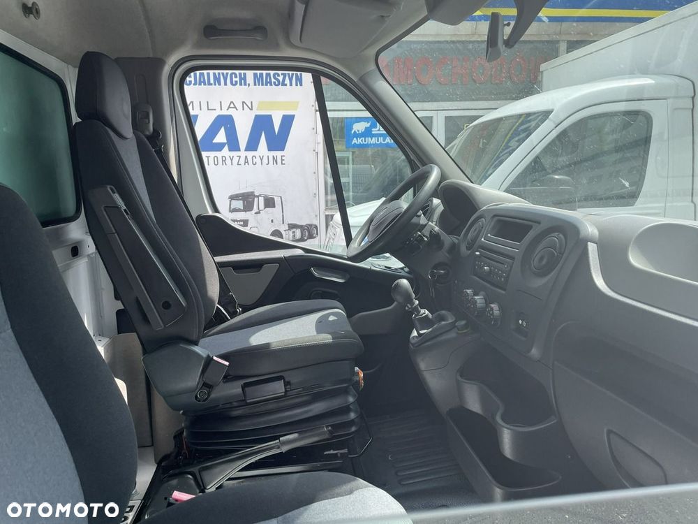 Renault Master - 33
