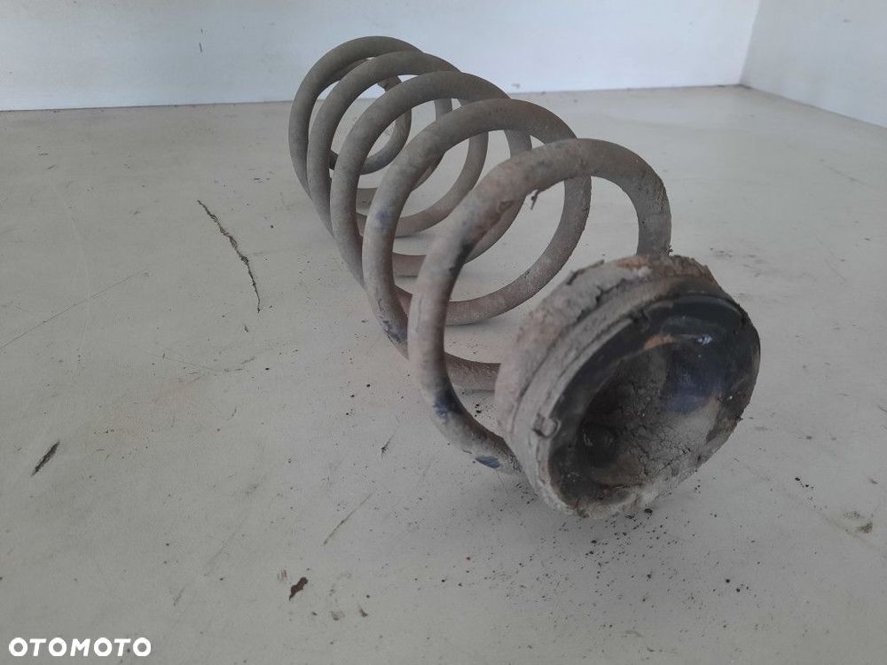 SEAT LEON 1 I 99-05 SPRĘŻYNA TYŁ  BCB - 2