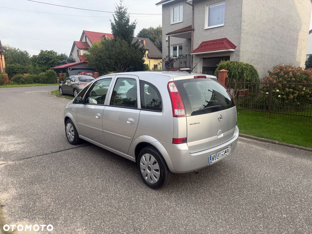 Opel Meriva - 10