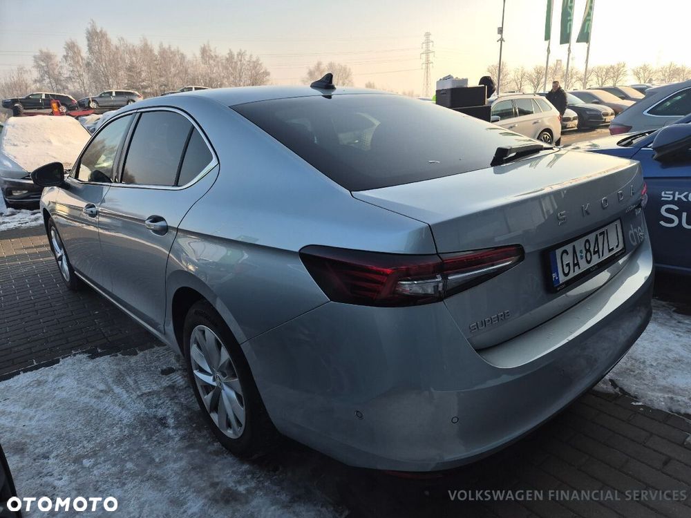 Skoda Superb 2.0 TDI SCR 4x4 Selection DSG - 4