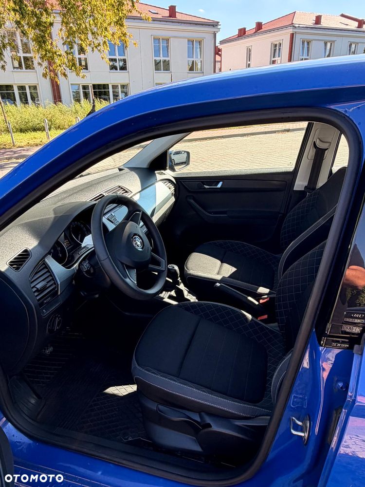 Skoda Fabia - 8