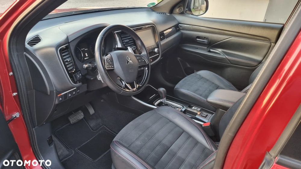 Mitsubishi Outlander 2.0 2WD CVT Diamant Edition+ - 16