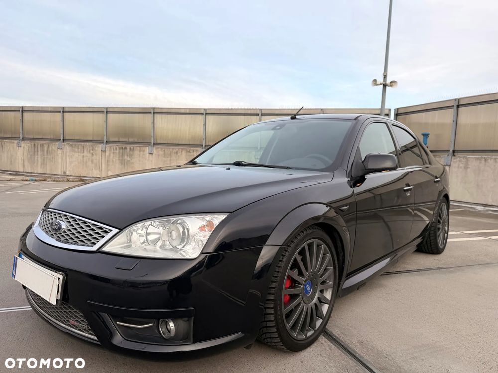 Ford Mondeo 3.0 V6 ST 220 - 1