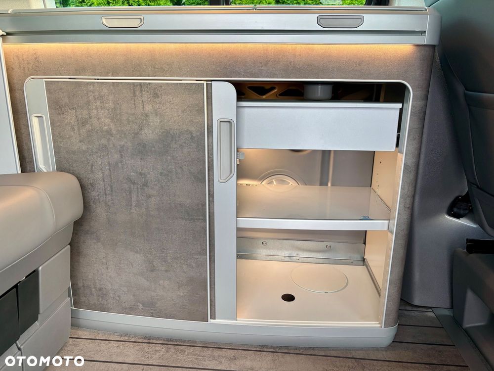 Volkswagen California - 32