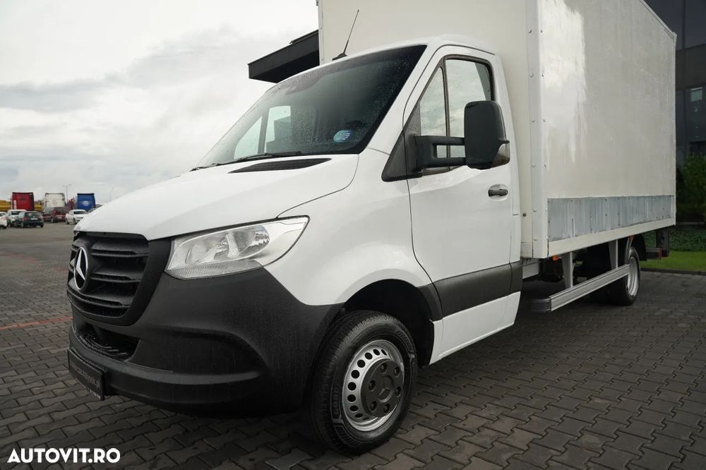 Mercedes-Benz SPRINTER / CAROSERIE TIP BOX - 4,3 M / LIFT HIDRAULIC DHOLLANDIA - 750 KG / ROȚI SPATE DUBLE / 3 LOCURI / IMPORT / EURO 6 - 11