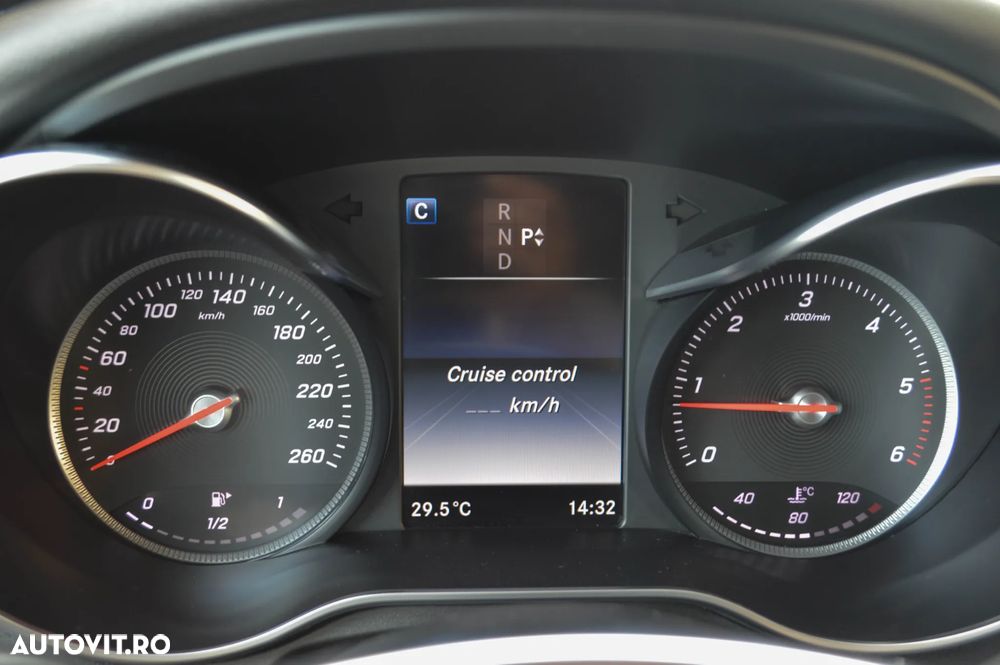 Mercedes-Benz GLC Coupe 220 d 4Matic 9G-TRONIC AMG Line - 10