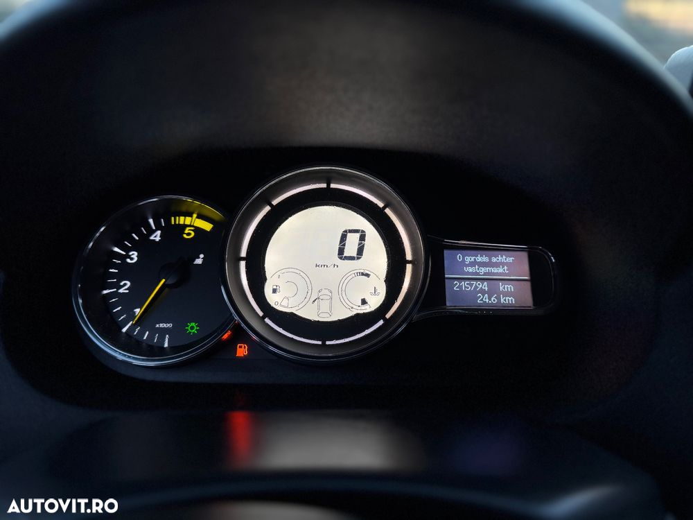 Renault Megane 1.5 dCI Color Edition - 35