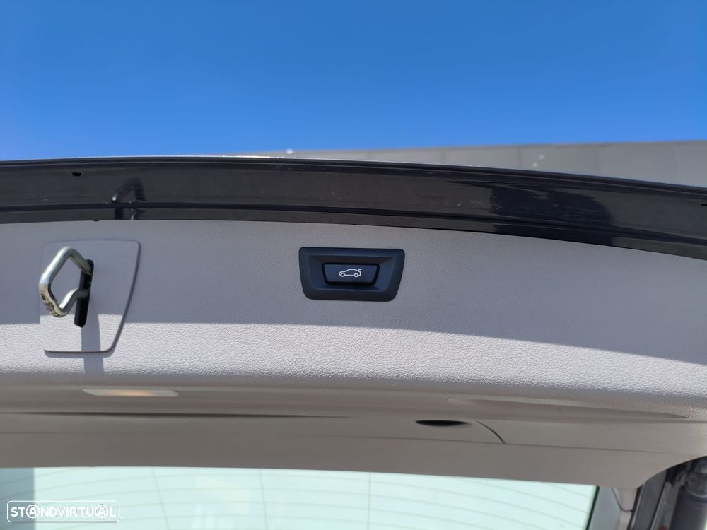 BMW 320 d Line Modern - 19