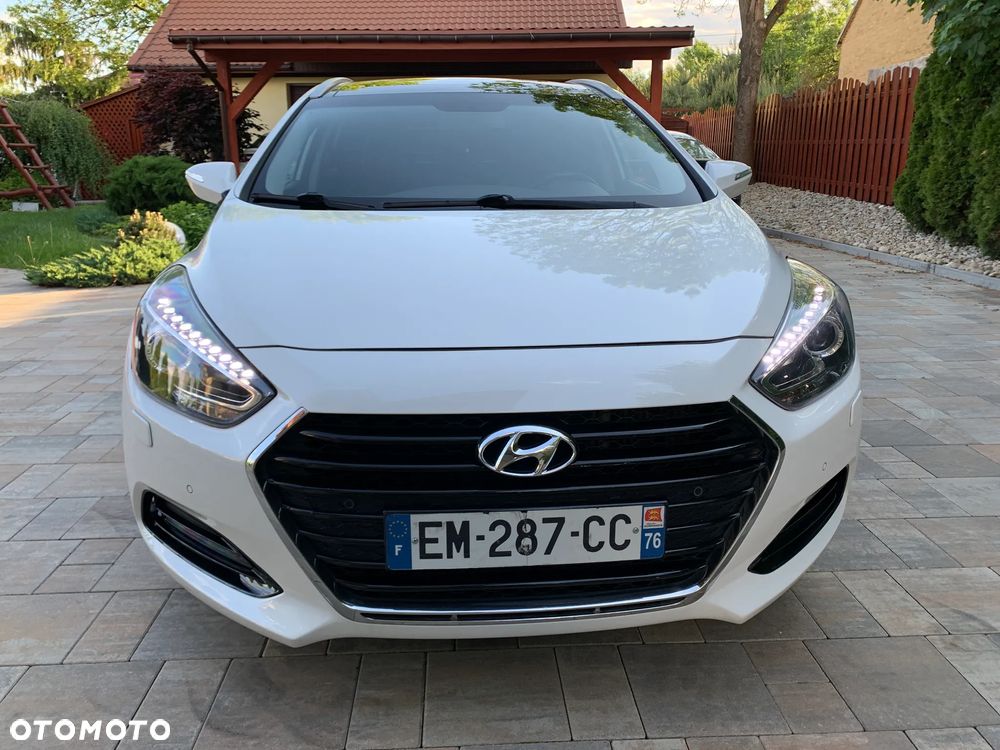 Hyundai i40 Kombi blue 1.7 CRDi DCT Premium - 2