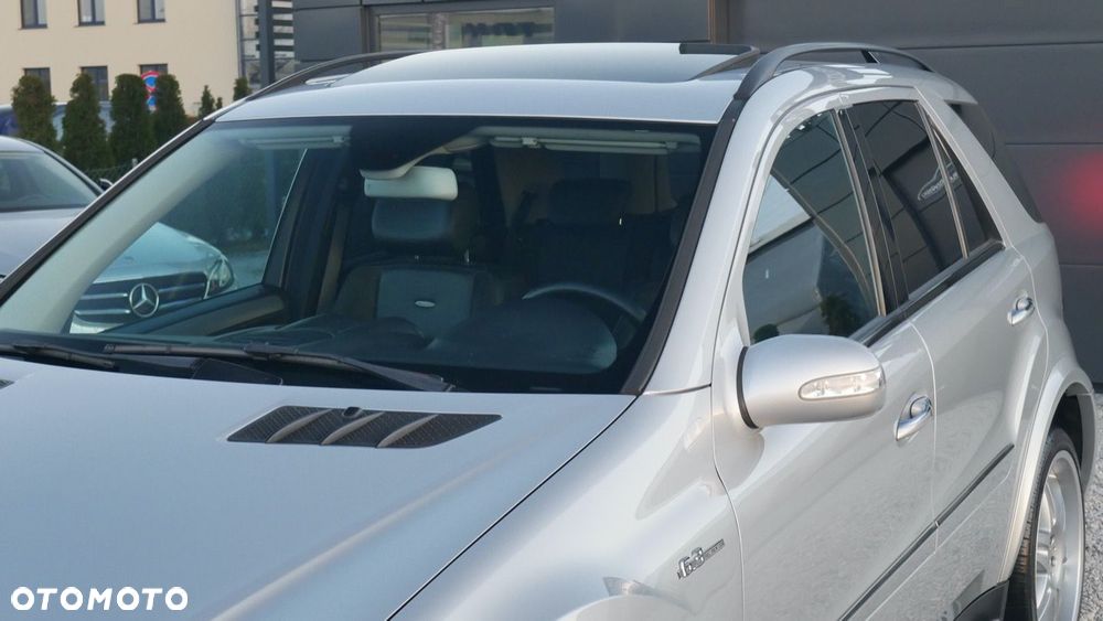 Mercedes-Benz ML - 23