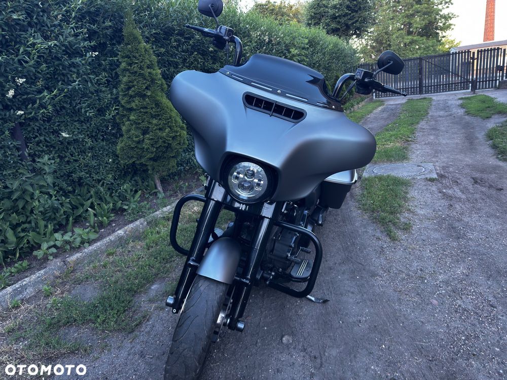 Harley-Davidson FLHXS Special - 3