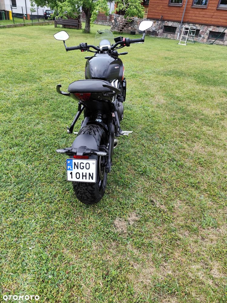 Triumph Trident - 4