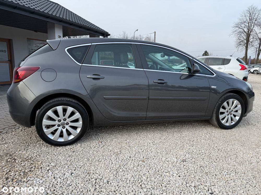 Opel Astra 1.4 T Cosmo - 12