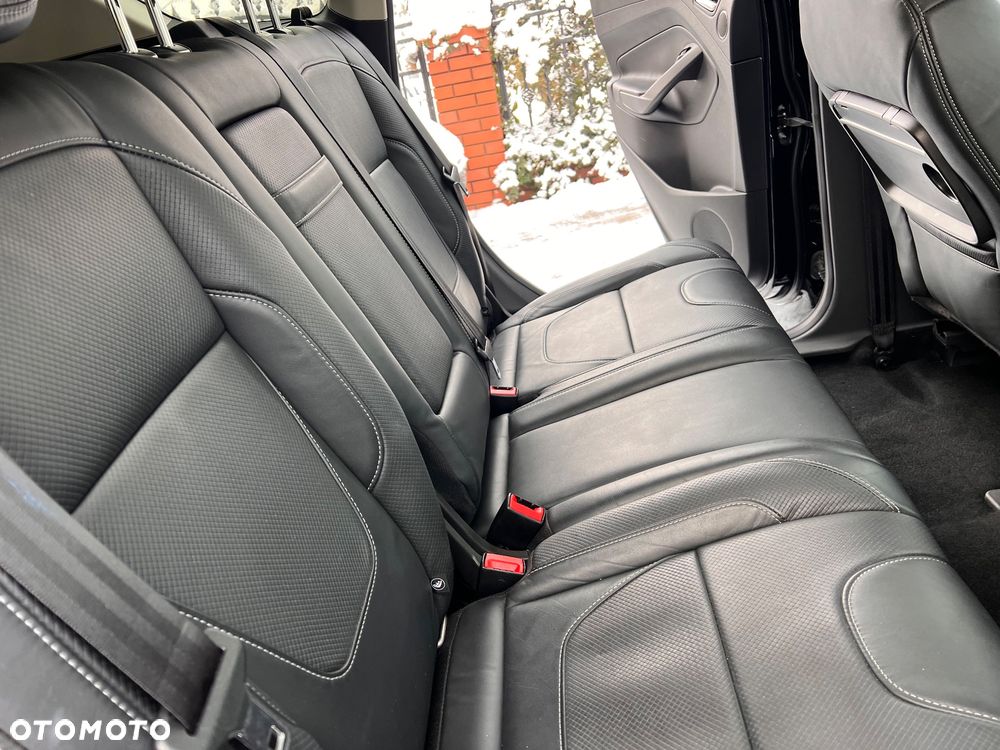 Ford Kuga 2.0 TDCi 4x4 Titanium - 21