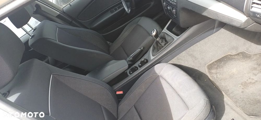 BMW e87 Fotele kanapa boczki - 2