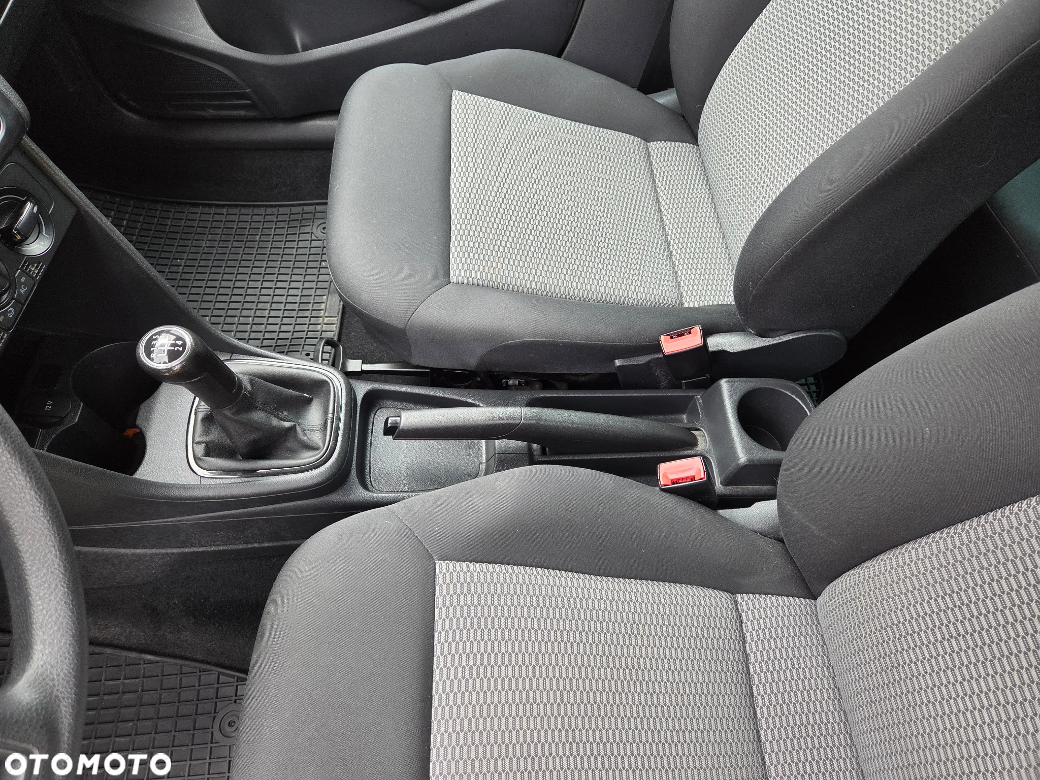 Volkswagen Polo 1.2 Entry - 17