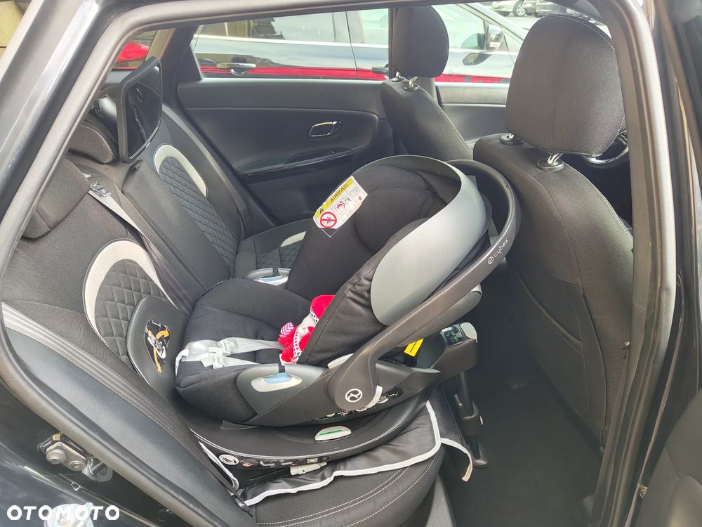 Kia Ceed 1.6 CRDi 136 ISG GT Line - 16