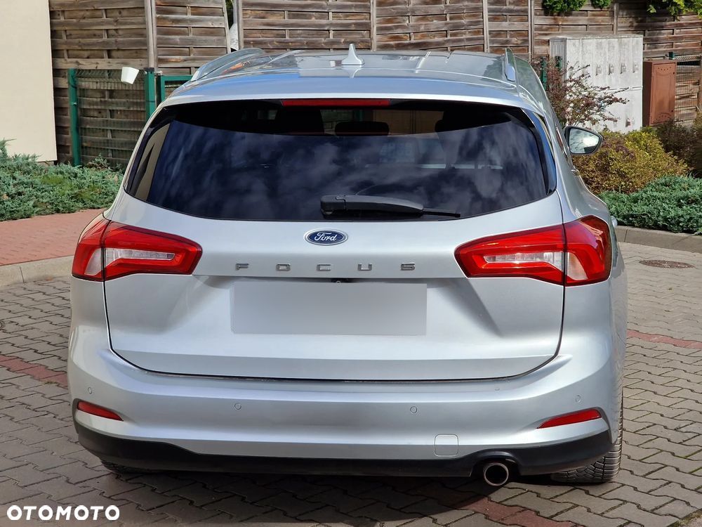 Ford Focus 1.5 EcoBoost Titanium - 4