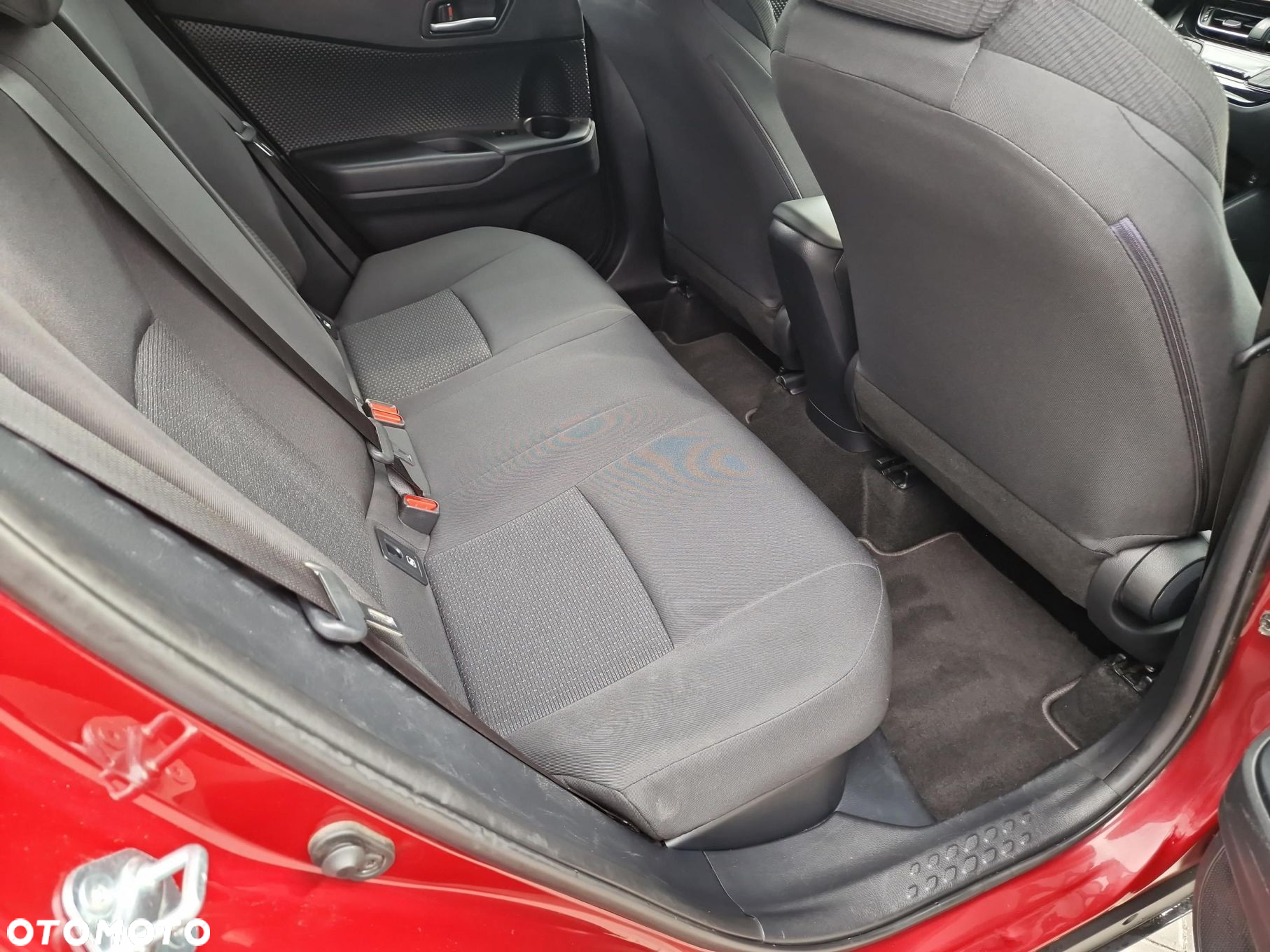 Toyota C-HR - 10
