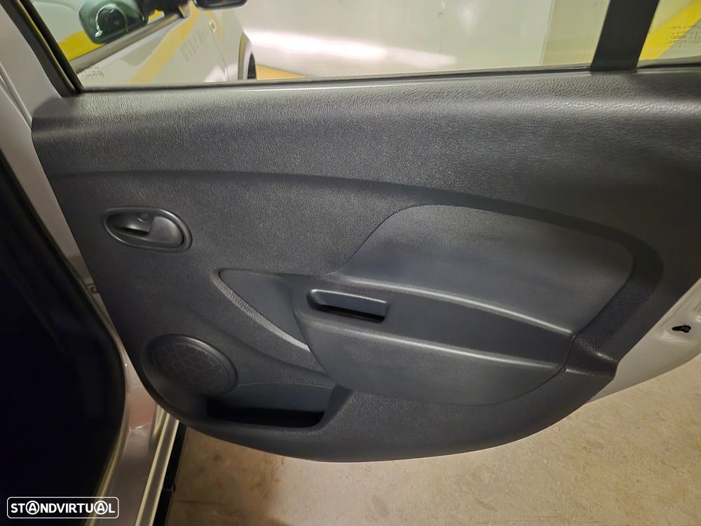 Dacia Sandero 0.9 TCe Stepway - 36