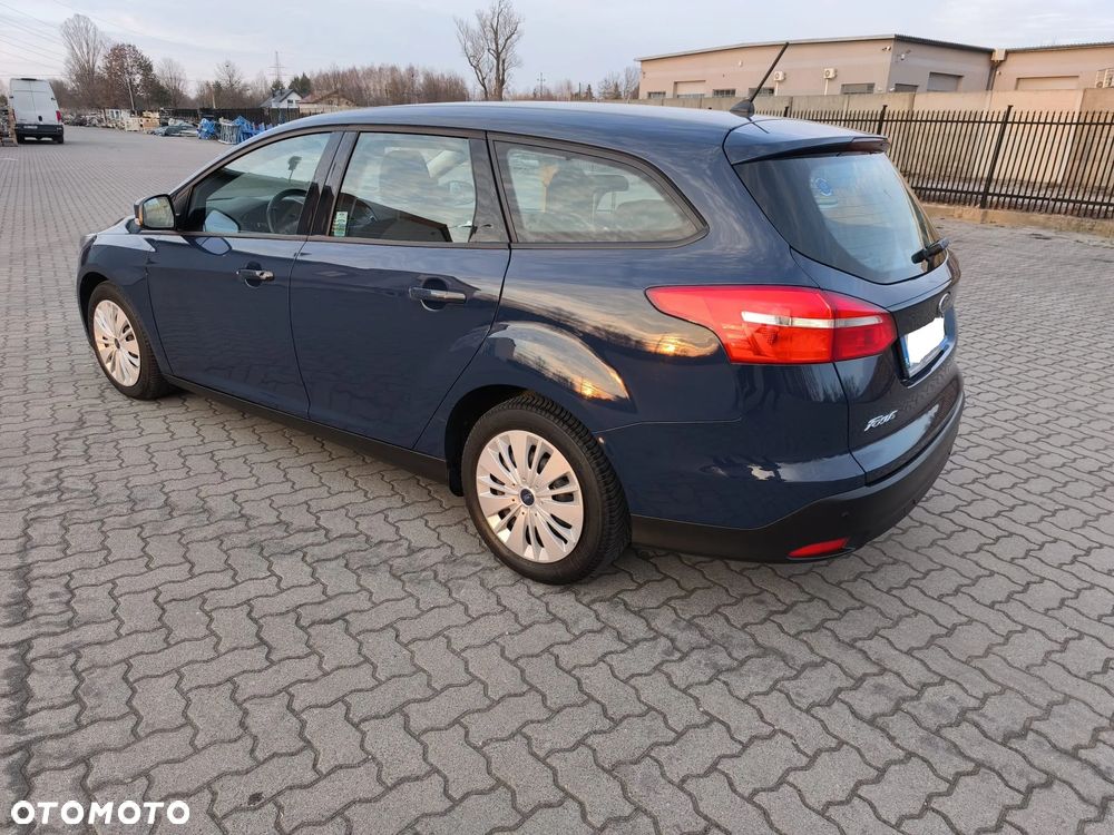 Ford Focus 1.5 TDCi Trend - 6