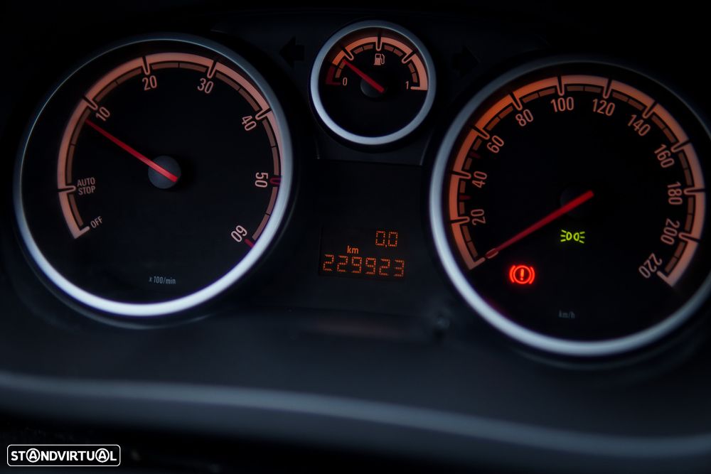 Opel Corsa 1.3 CDTI Enjoy EcoFLEX - 18