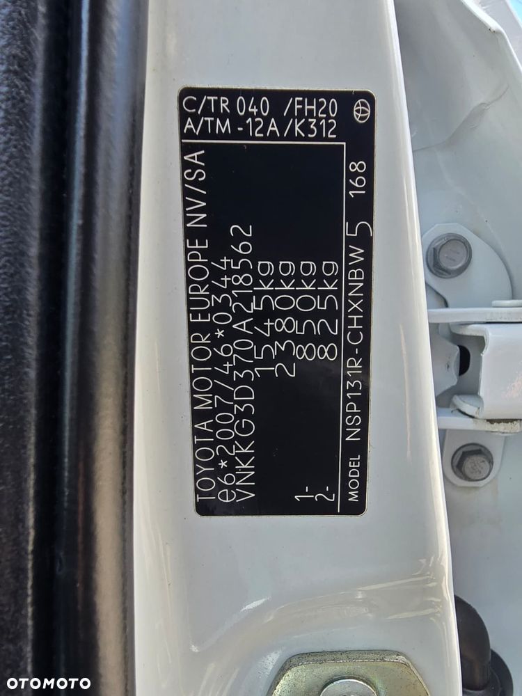 Toyota Yaris 1.5 Comfort CVT - 28