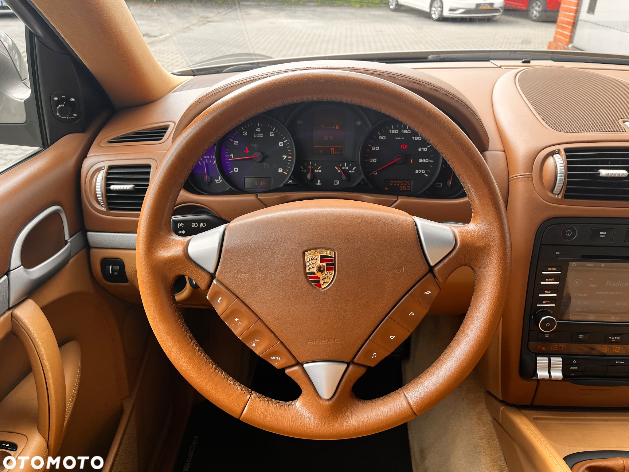 Porsche Cayenne Standard - 31