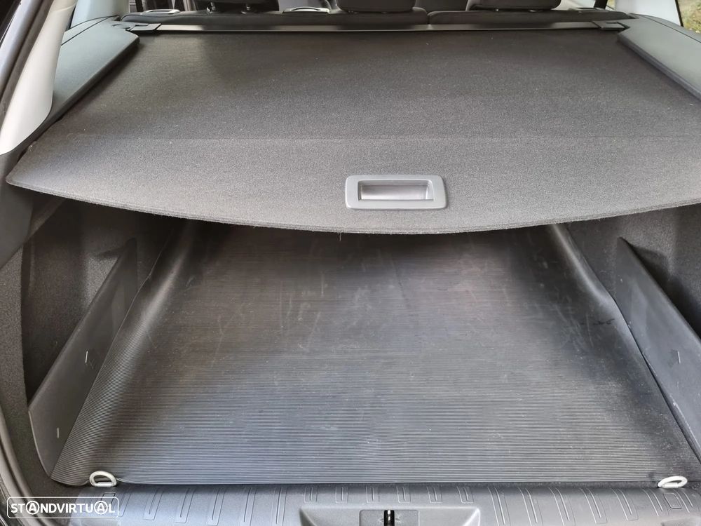 Peugeot 308 SW 1.6 BlueHDi Style - 24