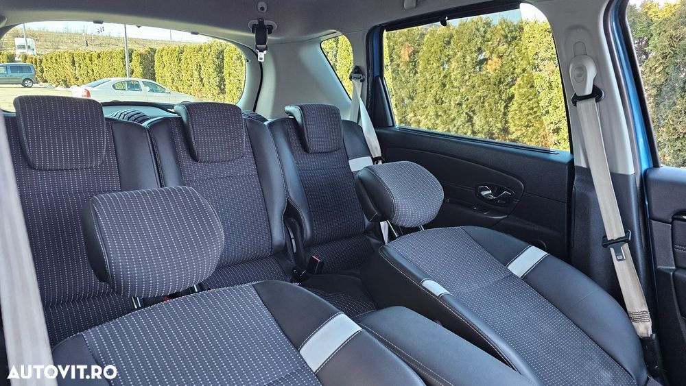 Renault Scenic - 15