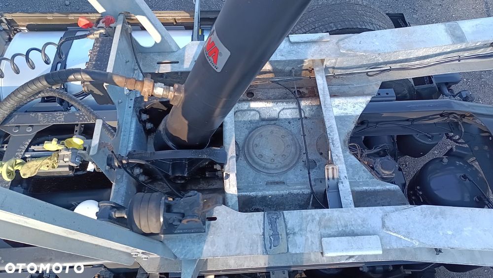 Zaslaw WYWROTKA/KLAPO-DRZWI/OSIE SAF - 12