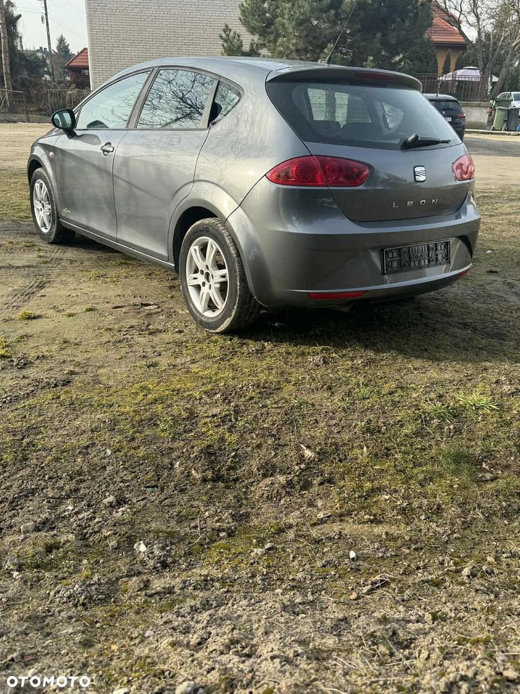 Seat Leon 1.6 TDI Ecomotive Reference - 2