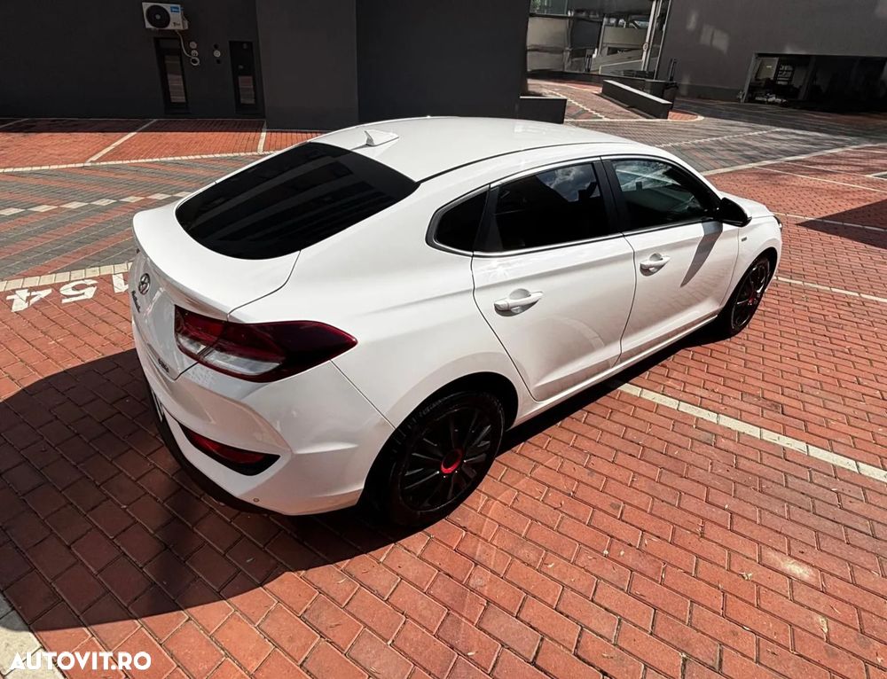 Hyundai i30 1.5 T-GDI 160CP MHEV 5DR 7DCT Highway - 3