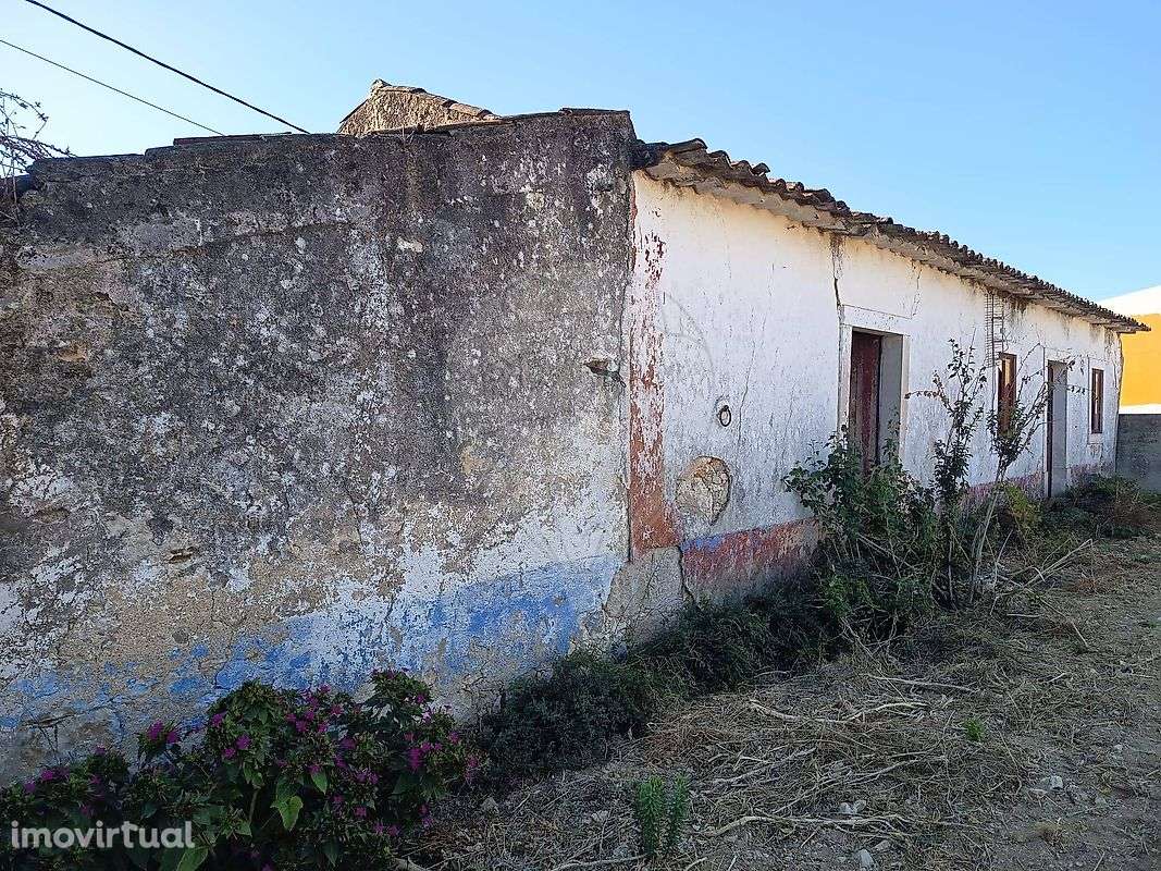 Moradia T2 para venda - Grande imagem: 2/26