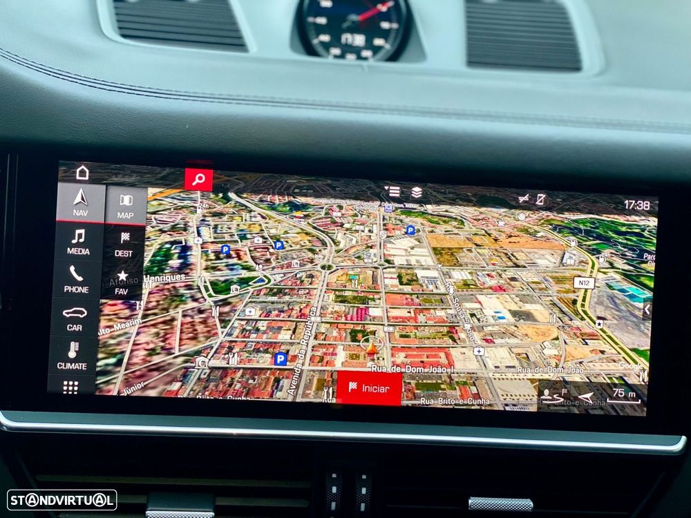 Porsche Cayenne S - 25