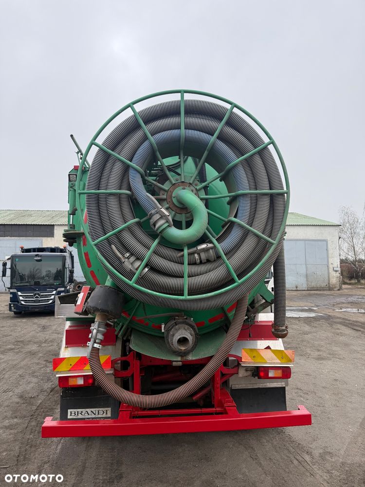 Volvo FMX 370 WUKO KIPROWANA szambiarka asenizacja 18 tys litrow 15/3 E5 - 9