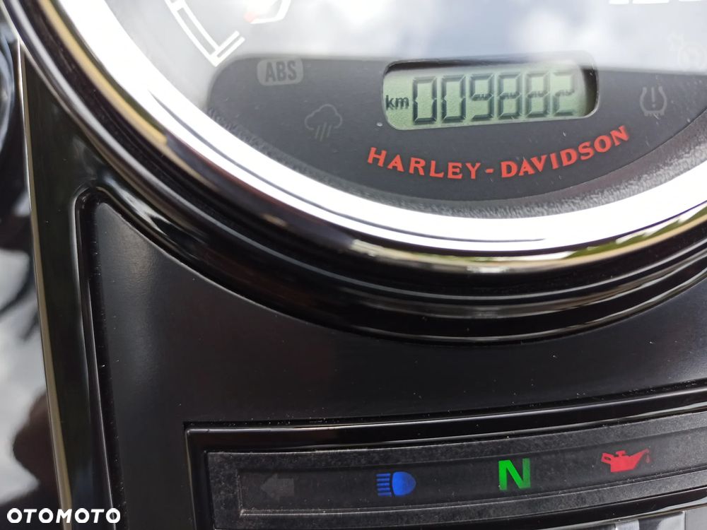 Harley-Davidson Touring Road King - 20