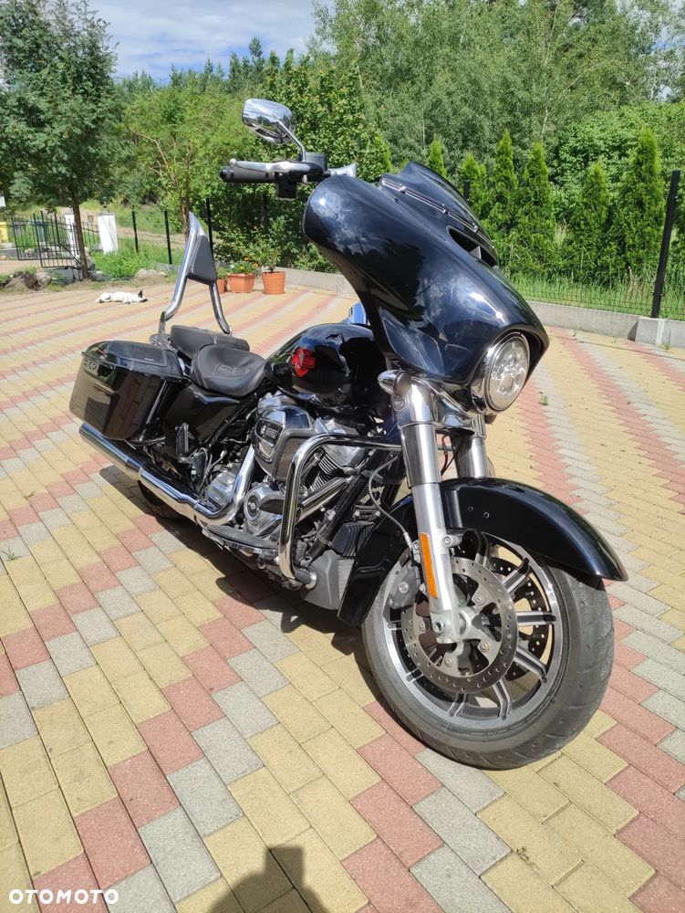 Harley-Davidson FLHT Electra Glide Standard - 11