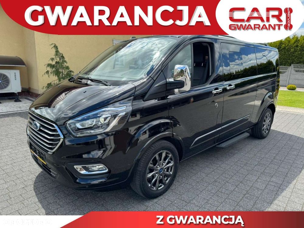 Ford Tourneo Custom - 1