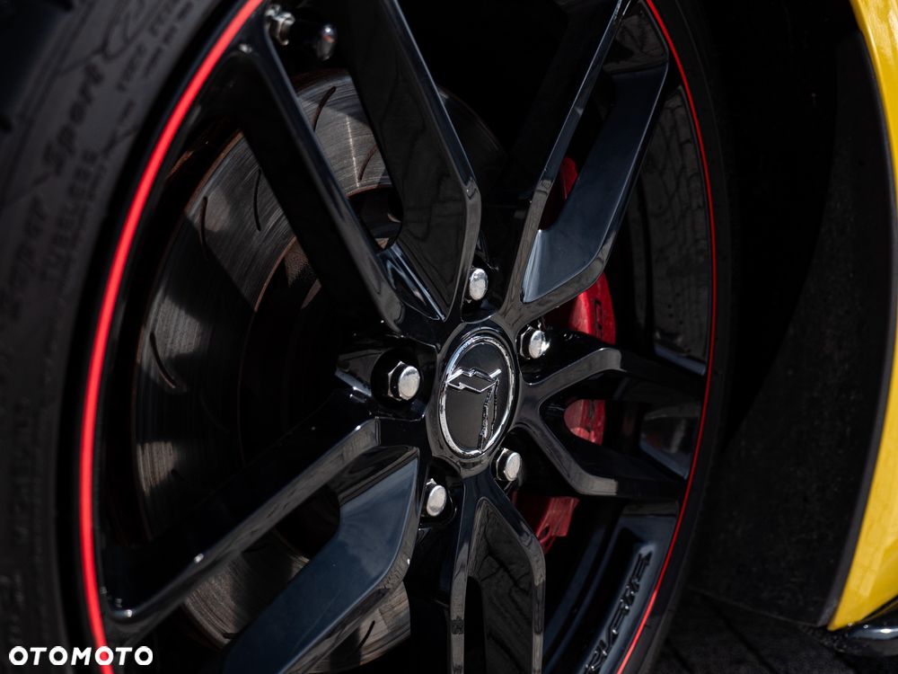 Chevrolet Corvette - 10